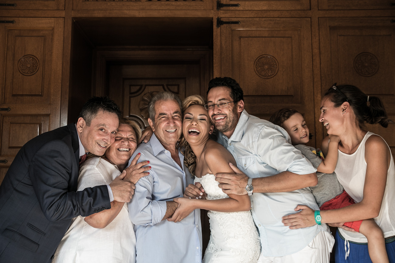 family-moments-on-a-greek-wedding