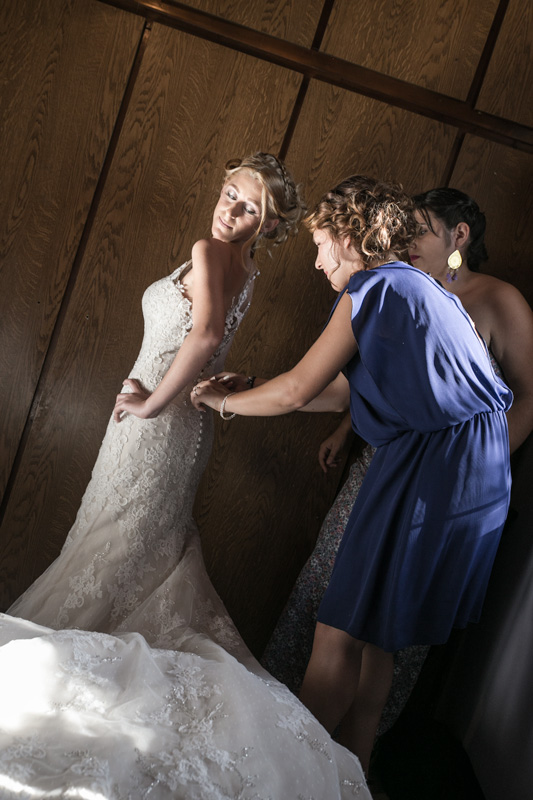 bride-and-her-friends
